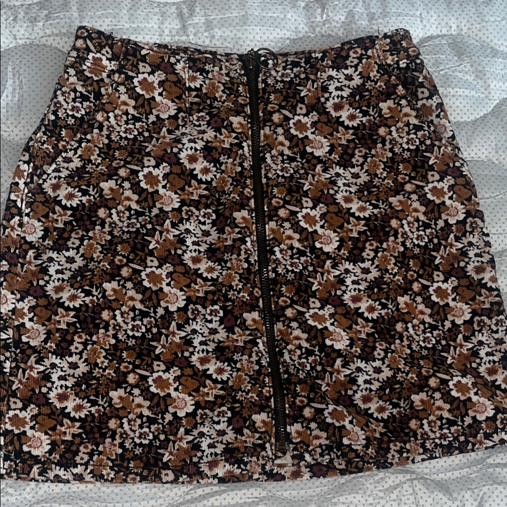 Cute mini skirt